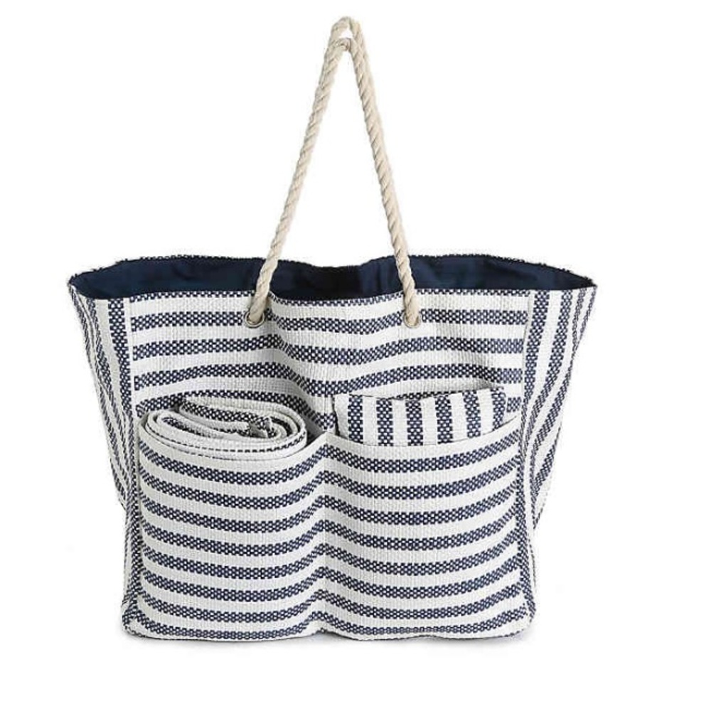 DSW Beach Day Tote With Pillow and Mat - Picture 5 of 8